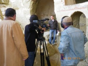 Государственного Историко-Культурного заповедника "Кешикчидаг" Азербайджанской Республики, были начаты сьемки документального фильма под названием "Каменная книга древней родины", автором сценария которого был Юисф Шейхов, а режиссером Рафиг Гулиев. Государственного Историко-Культурного заповедника "Кешикчидаг" Азербайджанской Республики, были начаты сьемки документального фильма под названием "Каменная книга древней родины", автором сценария которого был Юисф Шейхов, а режиссером Рафиг Гулиев.