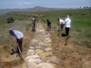 В ноябре 2011 года по инициативе руководителя Государственного Историко-Культурного заповедника "Кешикчидаг" Азербайджанской Республики Муса Муrсагулова, сотрудниками заповедника вокруг "вершина Ильхама Алиева" было насажено более тыс. саженцев В ноябре 2011 года по инициативе руководителя Государственного Историко-Культурного заповедника "Кешикчидаг" Азербайджанской Республики Муса Муrсагулова, сотрудниками заповедника вокруг "вершина Ильхама Алиева" было насажено более тыс. саженцев