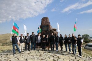 Во всем мире этот день отмечается как «27 сентября Международный день туризма».