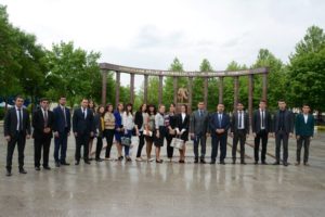  Директор Научно-методического Центра Культурологии Министерства Культуры и Туризма Азербайджанской Республики и представители «Творческой группы по координации культуры молодежи» провели встречу с молодёжью района в здании Партии «Йени Азербайджан» в Агстафе. Наряду с Агстафинским отделением, на встрече также присутствовали сотрудники отделов культуры и туризма Газахского, Товузского, Шамкирского, Гедабекского районов.