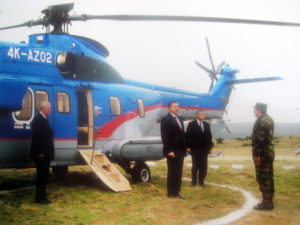 12 октября 2005 года Президент Азербайджанской Республики, Верховный главнокомандующий Ильхам Алиев посетил пещерный комплекс Кашикичаг, участвуя в открытии Государственного пограничного полка, расположенного на грузино-грузинской границе с Агстафой 12 октября 2005 года Президент Азербайджанской Республики, Верховный главнокомандующий Ильхам Алиев посетил пещерный комплекс Кашикичаг, участвуя в открытии Государственного пограничного полка, расположенного на грузино-грузинской границе с Агстафой