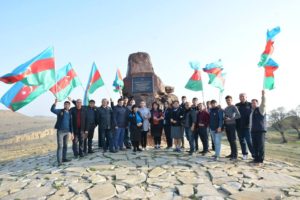 Экскурсии и походы участников на территорию заповедника в рамках фотоконкурса «Кешикчидаг в объективе фотографов». Экскурсии и походы участников на территорию заповедника в рамках фотоконкурса «Кешикчидаг в объективе фотографов».