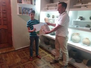 Художники-любители представили заповеднику картины в качестве подарка