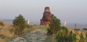 Вершине Ильхама Алиева