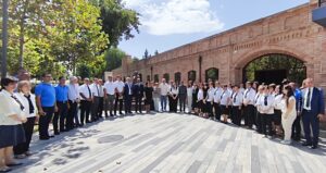 ADA Universitetinin Qazax Mərkəzində “Avey” Dövlət Tarix-Mədəniyyət Qoruğu ərazisində yerləşən Damcılı mağara düşərgəsində 2016–2023-cü illərdə yaponiyalı və azərbaycanlı arxeoloqlardan ibarət beynəlxalq ekspedisiya tərəfindən aparılmış tədqiqat işlərinə və həmin tədqiqatların nəticələrinə əsasən nəşr olunmuş iki elmi əsərlərin təqdimatına həsr edilən “Damcılı mağarası: tarix, arxeologiya və mədəniyyət – yeni nəşrlərin təqdimatı” adlı tədbir keçirilmişdir.