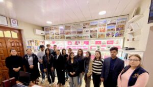 Azərbaycan Respublikasının Mədəniyyət Nazirliyi yanında Mədəni İrsin Qorunması, İnkişafı və Bərpası üzrə Dövlət Xidmətinin tabeliyində fəaliyyət göstərən “Keşikçidağ” Dövlət tarix-mədəniyyət qoruğunda təşkil olunmuş açıq qapı günü çərçivəsində Ağstafa Gənclər Evi Sosial Xidmət Müəssisəsinin gənc könüllüləri qoruğun inzibati binasında olmuşlar.