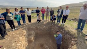 Bakıdan Keşikçidağa:Arxeoloji tədqiqatlar və tarixi-mədəni irsə tur. Bakıdan Keşikçidağa:Arxeoloji tədqiqatlar və tarixi-mədəni irsə tur.